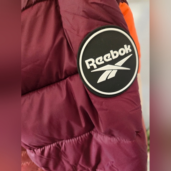 Reebok NEW WITH TAGS  Women's Burgundy and Orange Puffer Jacket. Size Small - Picture 9 of 15